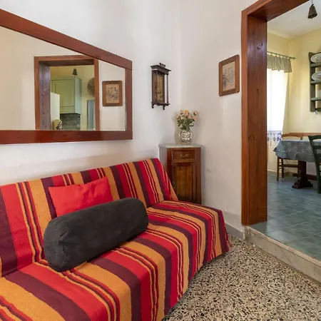 Domus Vacanze Al Mare Apartamento *